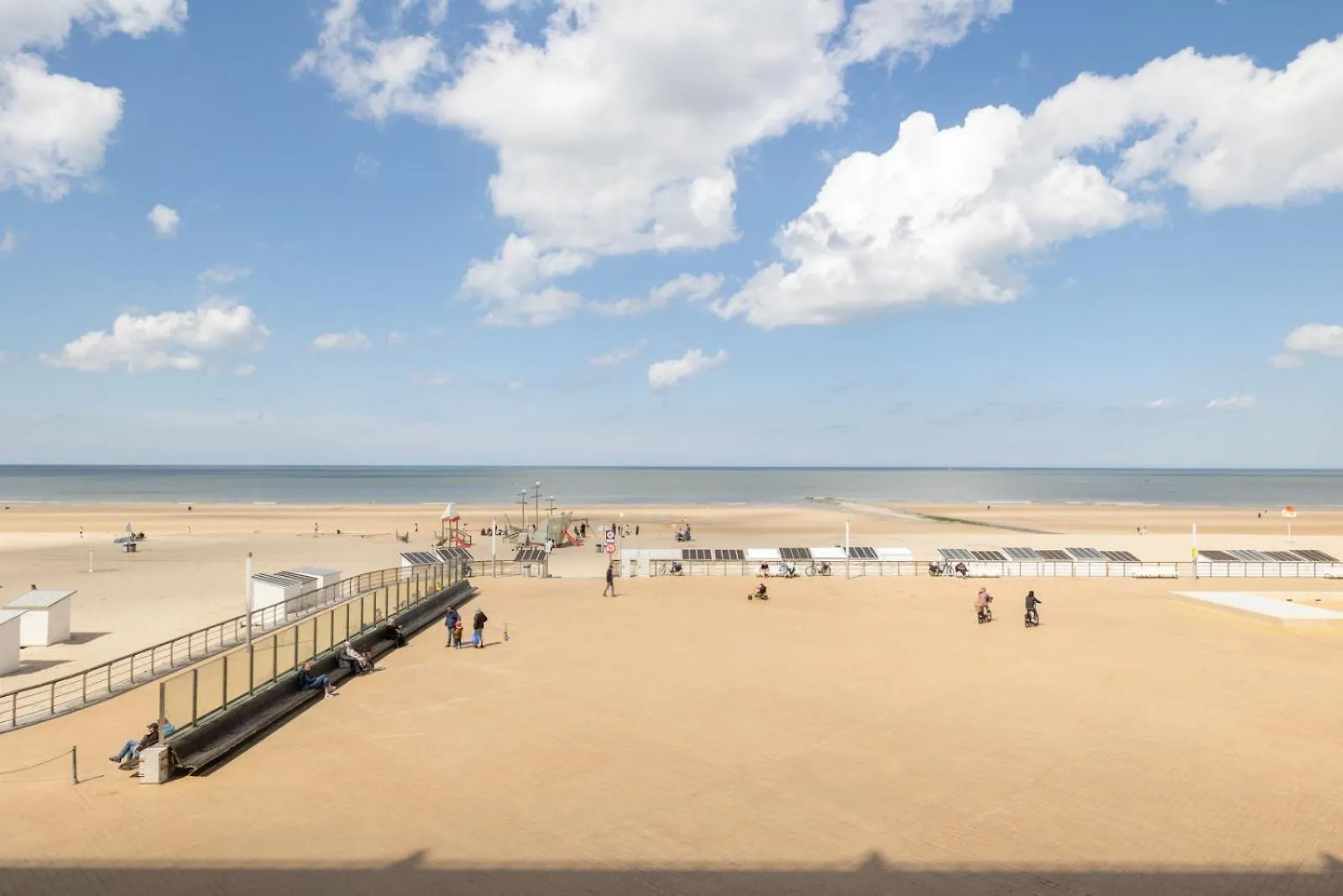 아파트 Cozy Studio With Amazing Seaview - Perfect For 5 People T79 오스텐드 벨기에